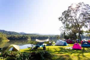 https://hilltopcamplembang.com/tempat-camping-di-lembang-bandung-murah/